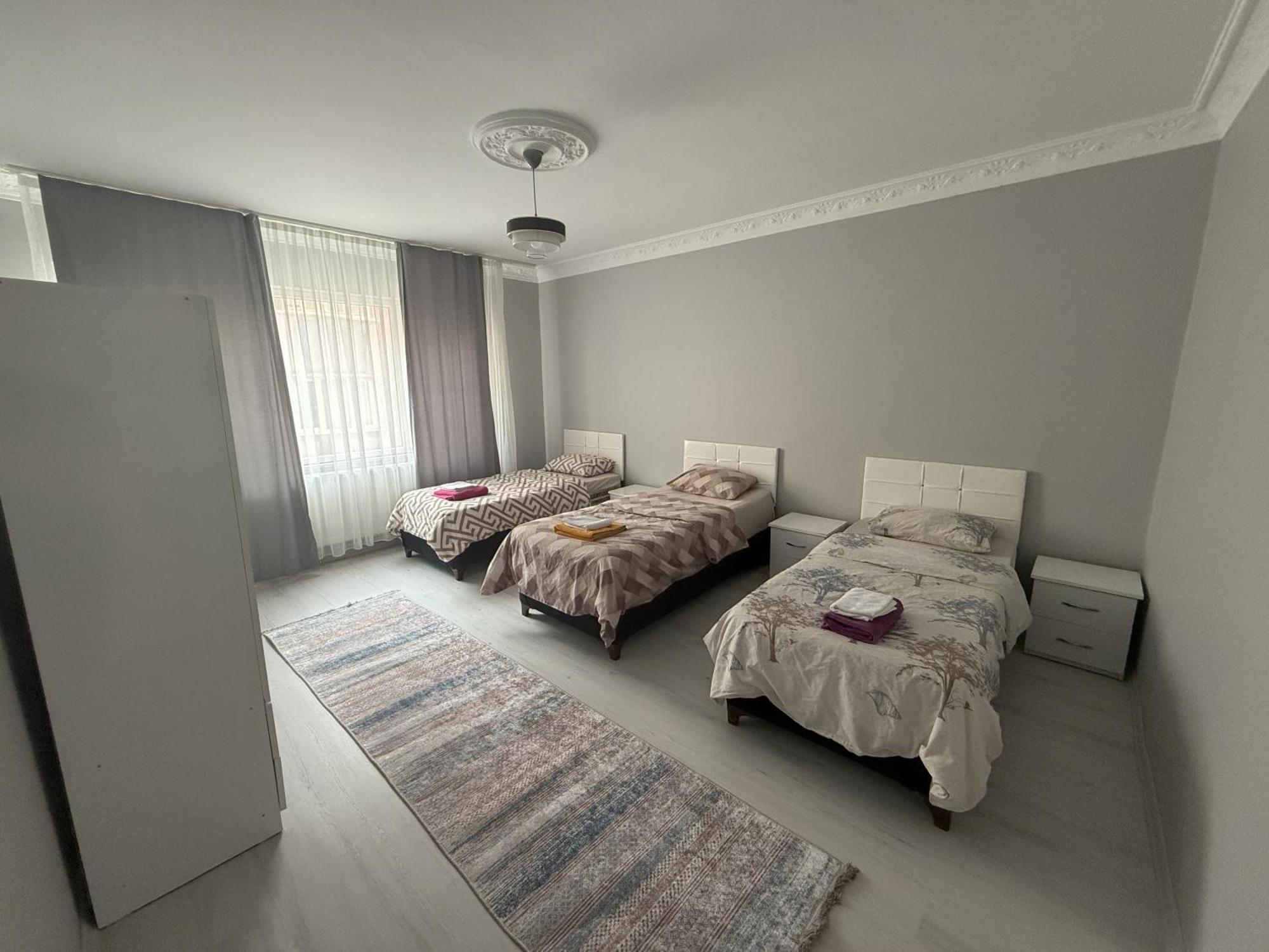 Only For Families Apartment Istanboel Buitenkant foto
